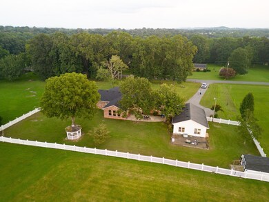 204 Greenbriar Ave, Shelbyville, TN 37160 - photo 7