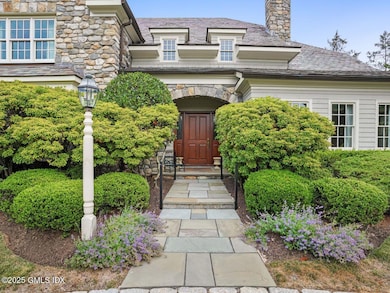 25 Chieftans Rd, Greenwich, CT 06831 - photo 2