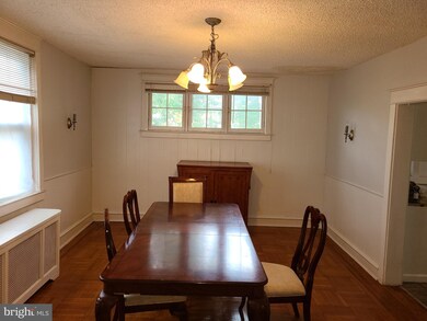 305 N Maple Ave, Lansdowne, PA 19050 - photo 3