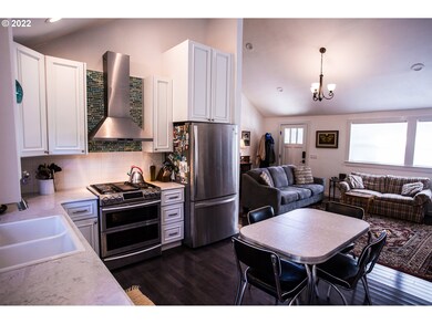 Kitchen/Living Room