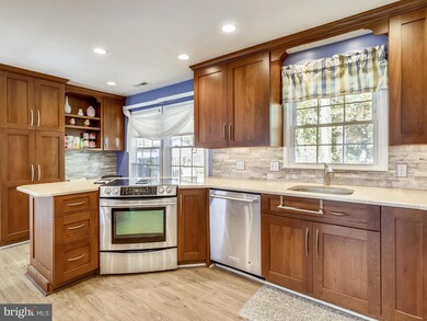 1462 Harwell Ave, Crofton, MD 21114 - photo 6