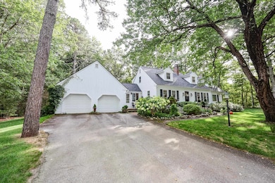 1 Tamarack Ln, Amherst, NH 03031 - photo 2