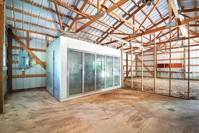 4502 W Mount Vernon Rd, Cedar Falls, IA 50613 - photo 6