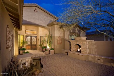 Lovely Courtyard Entry