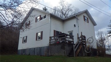 Upper apt enters on the right to an interior stair