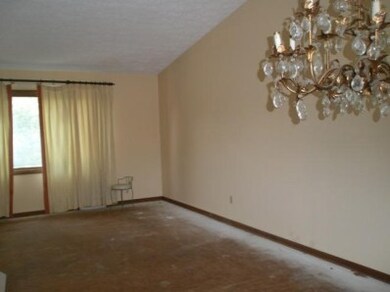 311 Concanneau Dr, La Porte, IN 46350 - photo 5