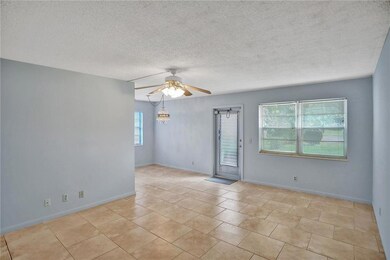 44 Windsor C, West Palm Beach, FL 33417 - photo 5