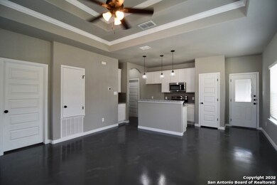 903 E Seideman St, Seguin, TX 78155 - photo 3