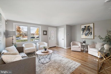 4801 Sinclair Ln, Baltimore, MD 21206 - photo 4