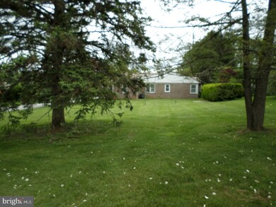 11 W North Ln, Conshohocken, PA 19428 - photo 3