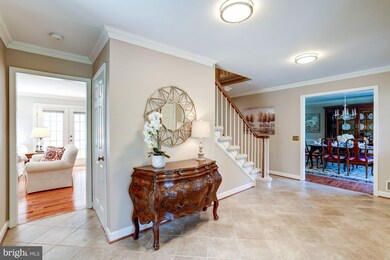 3708 Moss Brooke Ct, Fairfax, VA 22031 - photo 3