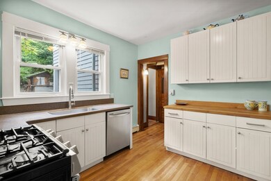 69 Albano St unit 1, Roslindale, MA 02131 - photo 3