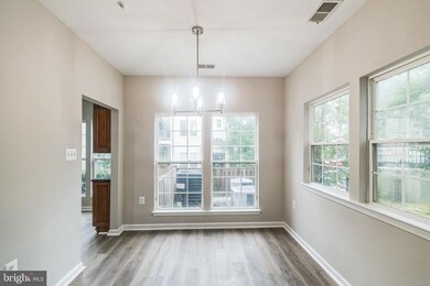 4137 Fountainside Ln unit B002, Fairfax, VA 22030 - photo 7