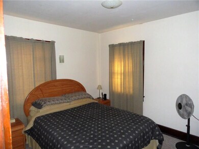 315 E 15th St, Anderson, IN 46016 - photo 6