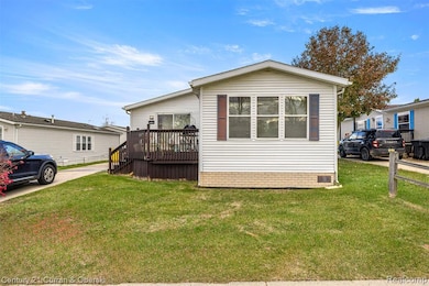 9824 Hathaway Dr, Northville, MI 48167 - photo 2