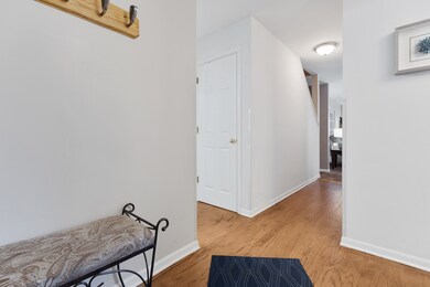 419 E Theodore Ln, Itasca, IL 60143 - photo 3