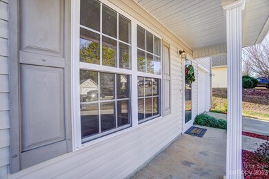 5501 Katherine Ct, Dallas, NC 28034 - photo 5