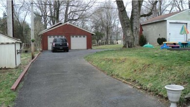 6431 Crescent Ave, Bensalem, PA 19020 - photo 6