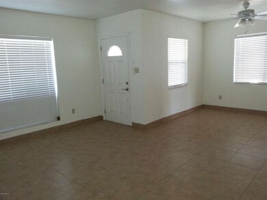 LIVING/DINING ROOMS