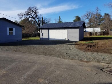 1915 Branstetter Ln, Redding, CA 96001 - photo 4