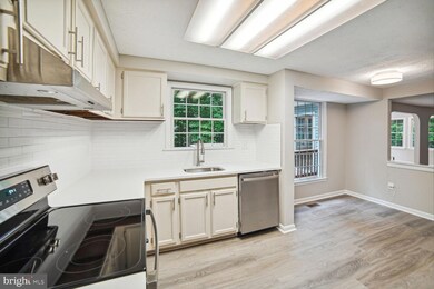 10271 Wayover Way, Columbia, MD 21046 - photo 4