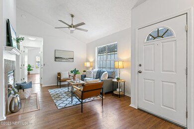 5113 Glen Alan Ct N, Jacksonville, FL 32210 - photo 3