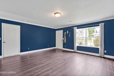 6530RustlingLeavesWay_02