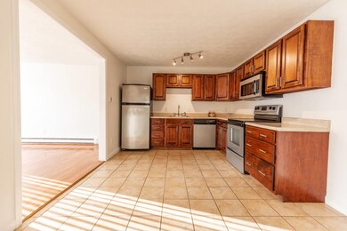 39 Old Hackett Hill Rd unit 3F, Manchester, NH 03102 - photo 4