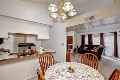 Dining 2