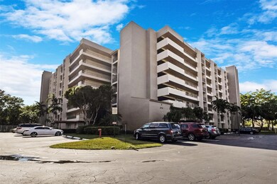 3910 Inverrary Blvd unit 301B, Lauderhill, FL 33319 - photo 2