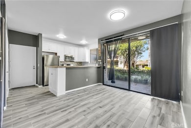 10550 Lakeside Dr N, Garden Grove, CA 92840 - photo 5