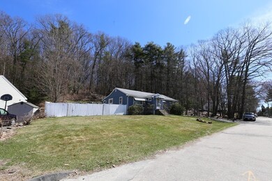 50 Glendale St, Worcester, MA 01602 - photo 6