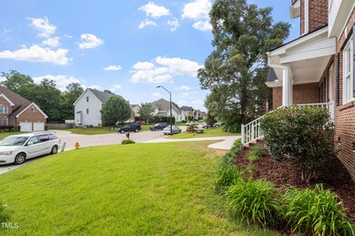 402 Froyle Court_04