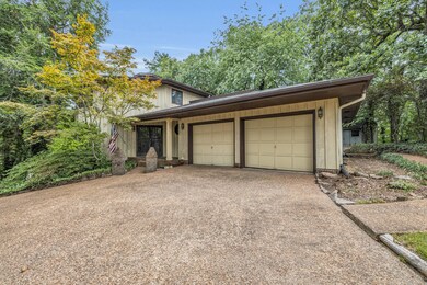 952 Sherry Cir, Hixson, TN 37343 - photo 2