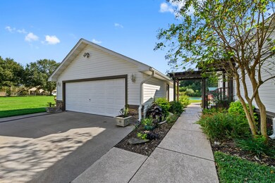 1650 E South St, Alvin, TX 77511 - photo 7