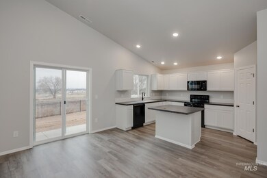 4040 E Syracuse St, Nampa, ID 83686 - photo 5