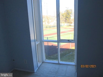 2606 Indian Dr unit 52, Alexandria, VA 22303 - photo 5