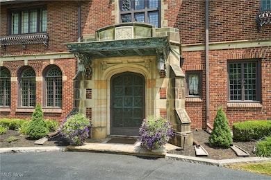 47 S Wheaton Rd, Akron, OH 44313 - photo 7