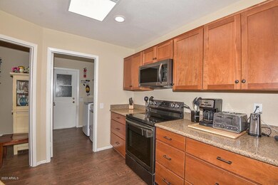 17230 N 106th Ave unit 39, Sun City, AZ 85373 - photo 4