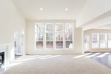 39 Woodlot Dr, Milton, MA 02186 - photo 4