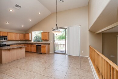 9806 e Lompoc  AZ-5
