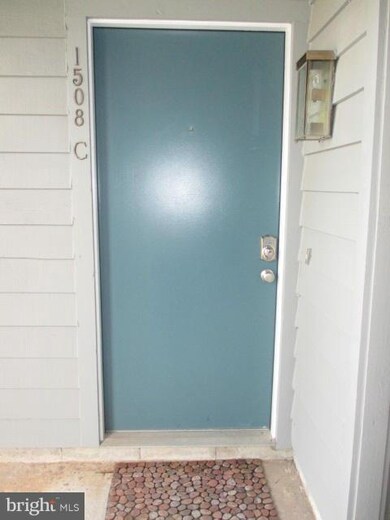 1508 Summerchase Ct unit C, Reston, VA 20194 - photo 2