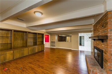 Side view of the family room showing the built-ins