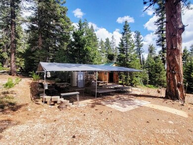 Outdoor Kitchen & Dining2