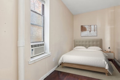 438 W 49th St unit 5A, New York, NY 10019 - photo 4