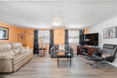 8631 SW 20th St, Davie, FL 33324 - photo 4