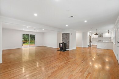 340 Pine Orchard Rd, Chepachet, RI 02814 - photo 6