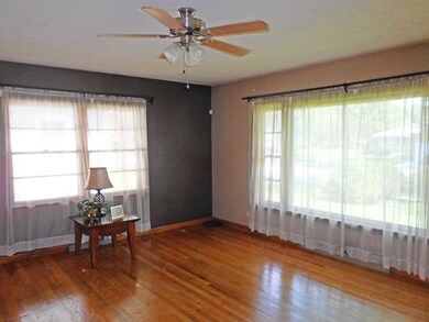 1491 W 29th St, Davenport, IA 52804 - photo 2