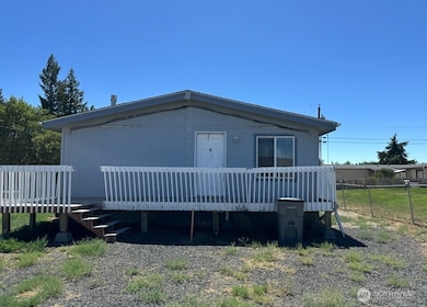 601 Lincoln St, Davenport, WA 99122 - photo 3