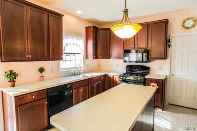 1211 Foxview Dr, Bethlehem, PA 18017 - photo 6